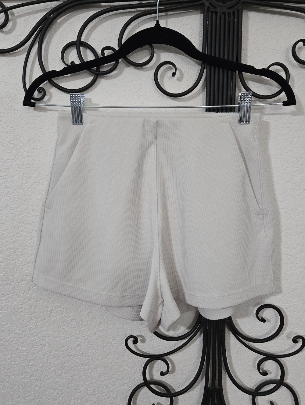 LULULEMON Softstreme Ribbed‎ Shorts | 4